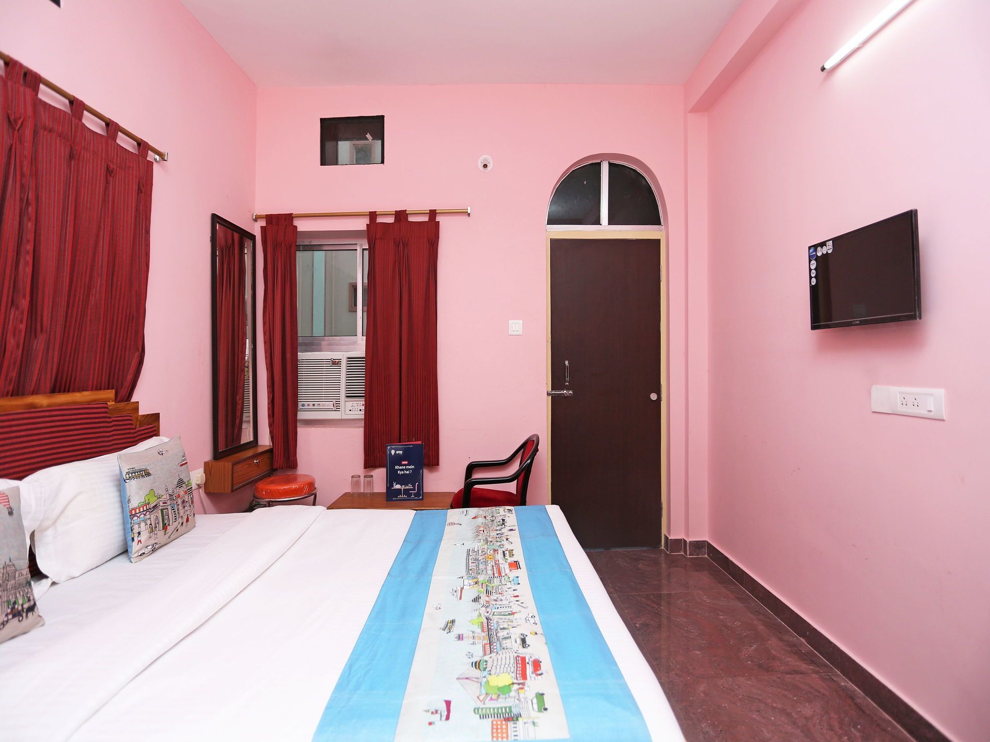 Hotel Oyo 9090 Chalantika 2*